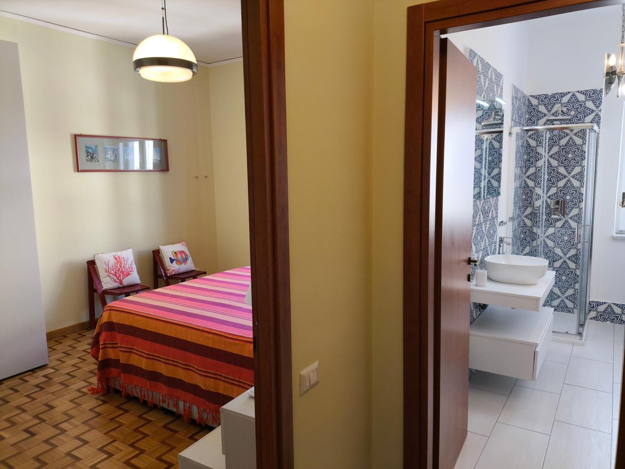 Casa Mar - Elegant Apartment With Pool And Panoramic Terrace In The Heart Of Sorrento Kültér fotó