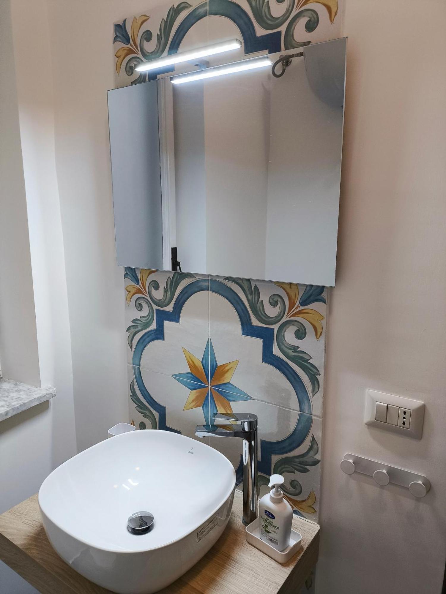 Casa Mar - Elegant Apartment With Pool And Panoramic Terrace In The Heart Of Sorrento Kültér fotó