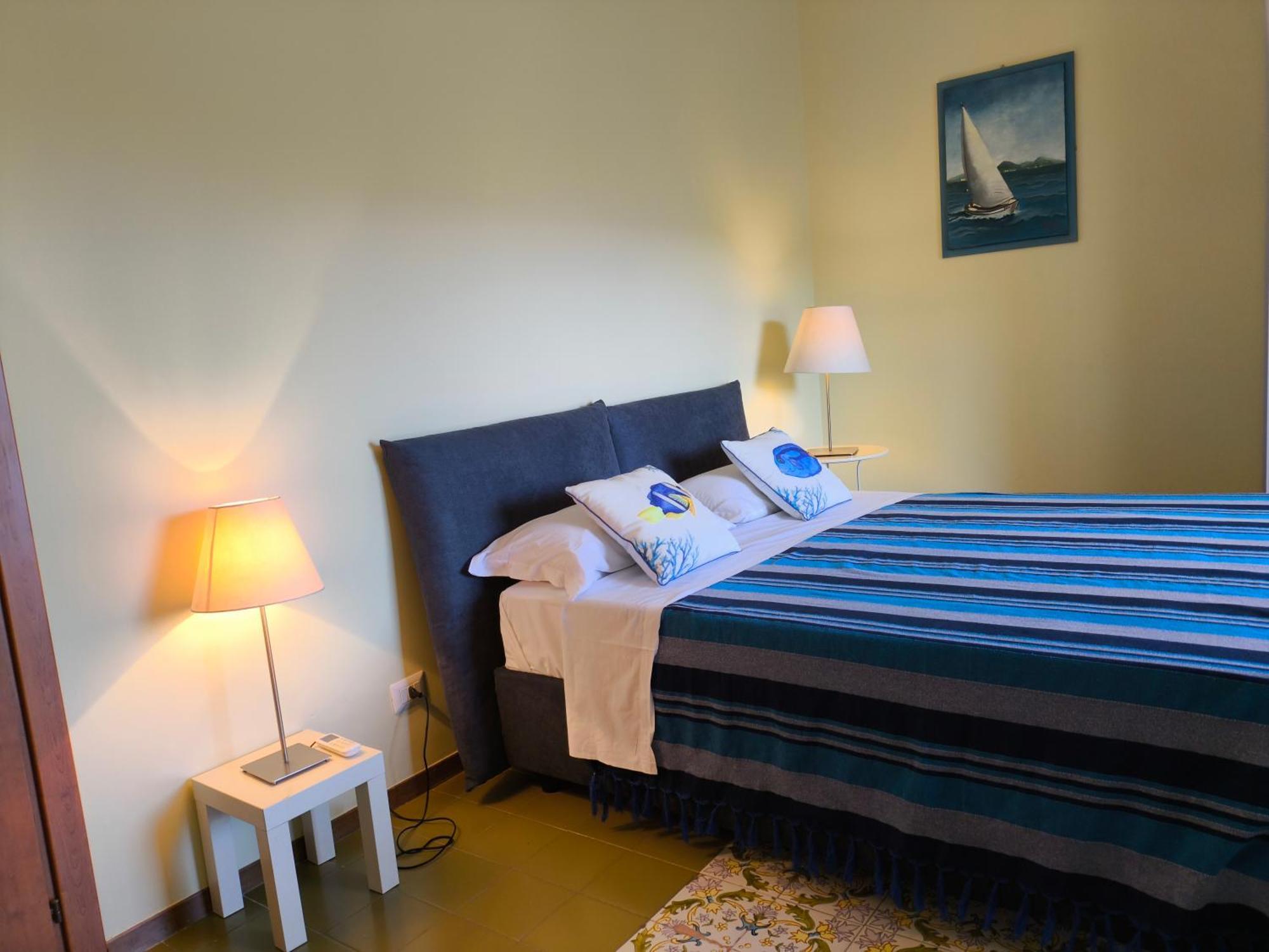 Casa Mar - Elegant Apartment With Pool And Panoramic Terrace In The Heart Of Sorrento Kültér fotó