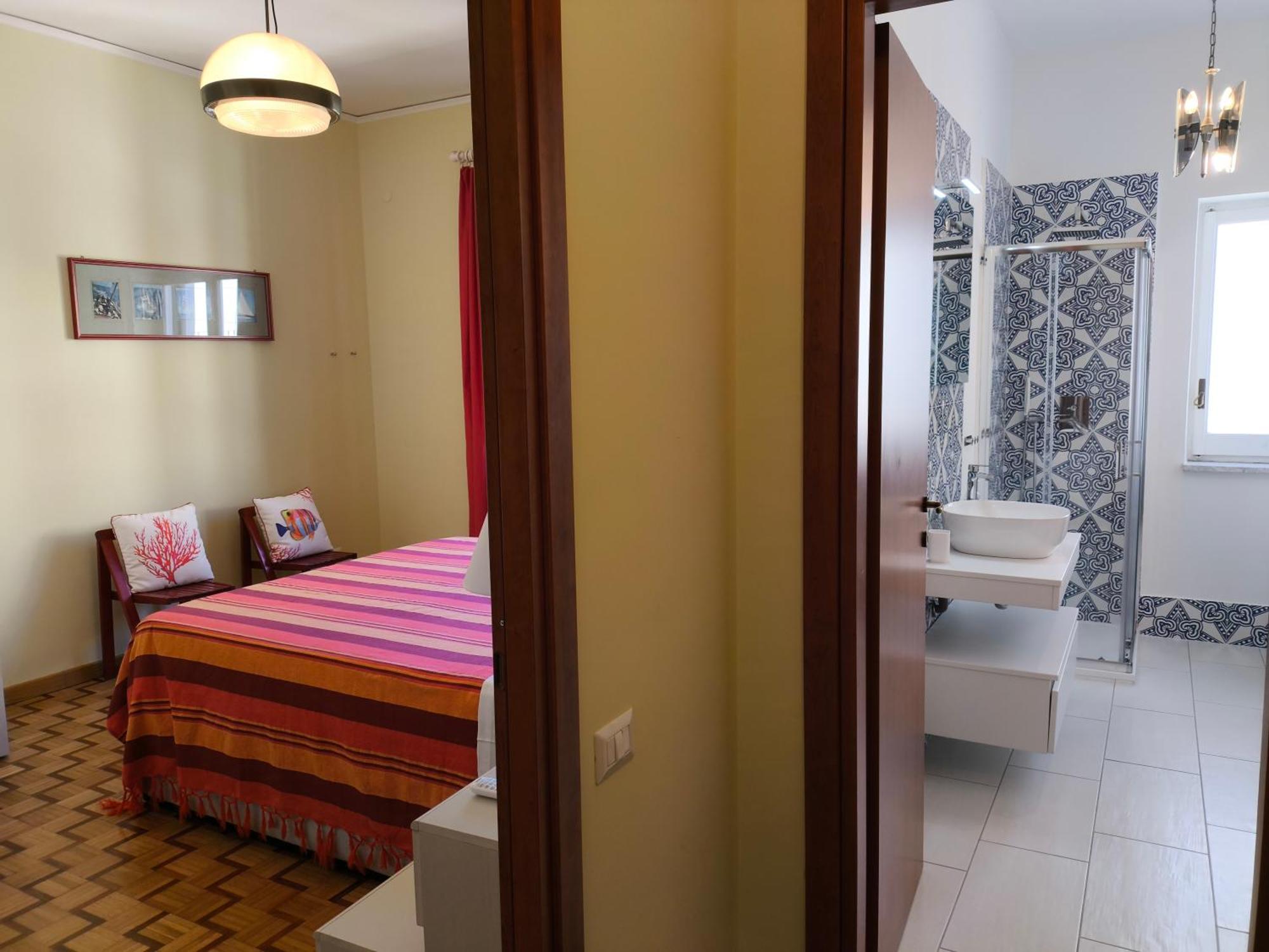 Casa Mar - Elegant Apartment With Pool And Panoramic Terrace In The Heart Of Sorrento Kültér fotó